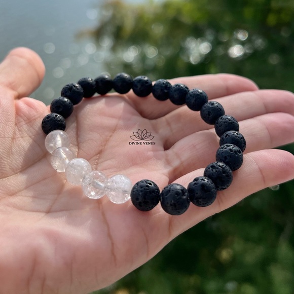 Lava Rocks & Quartz Stretch Bracelet - Picture 3 of 4
